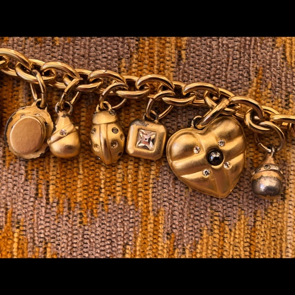 Roxanne Assoulin Vintage Gold Charm Bracelet - Picture 5 of 8